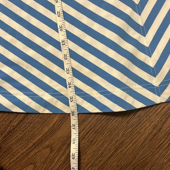 Super Cute VINEYARD VINES DRESS! Size L PERFECT work/ play/ travels GREAT🌺🐝 - Picture 5 of 6